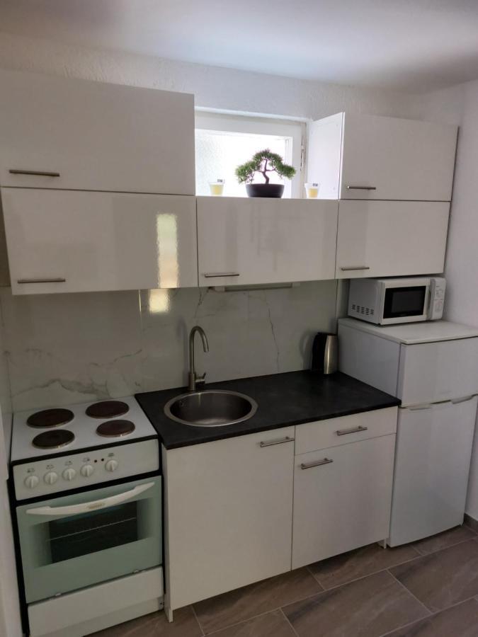 Apartments Maltasic Vir Exterior foto
